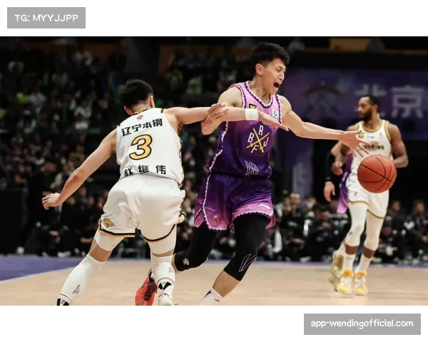 北京控股15胜19负排名第十二,季后赛席位岌岌可危 北京控股15胜19负排名第十二,季后赛席位岌岌可危